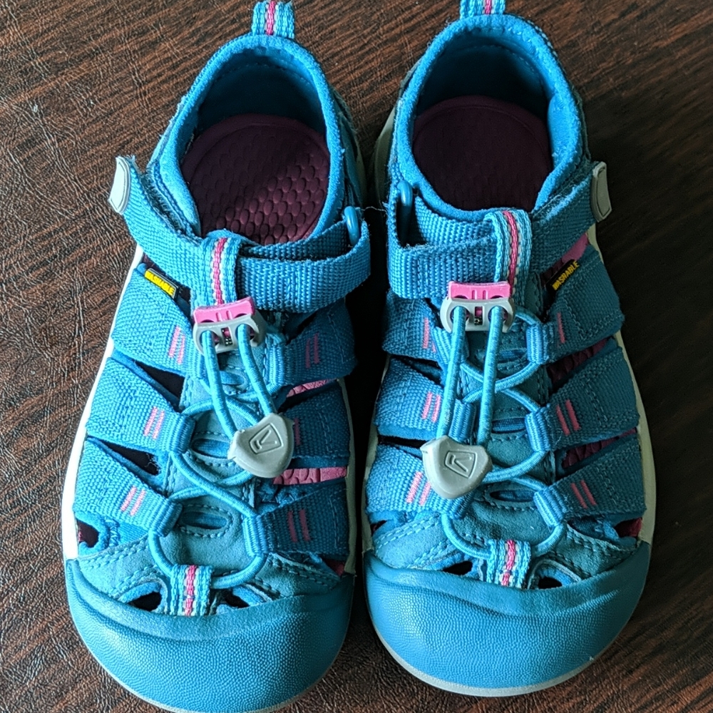 Girls' KEEN sandals size 13